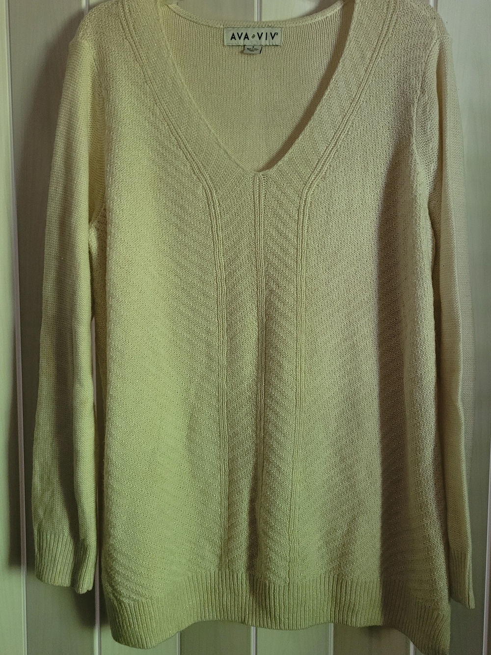 Ava & Viv Light Cream V-Neck Knit Sweater